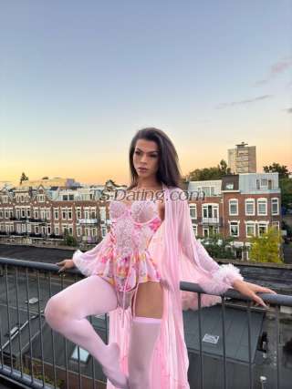 trans girl Criss1998 8862801