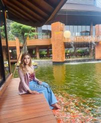 chaterine69 Indonesia Transex hallo my name is  catrine im from indonesia cute and sexxy ,
good service , i like kiss 69 , top bottom , bdsm kissing
romantis, massage erotis B2B, and then i cum togther with u
,if u like party sex i can ,because i have frind lady and
ladyboy and i can top and bottom baba letgo pasti
withif u like me u can text in whatsapp or
telegramtelegram : caterine69