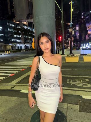 trans girl cheskagilbert 7025353