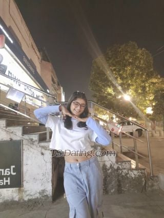 trans girl chicku007 0778475