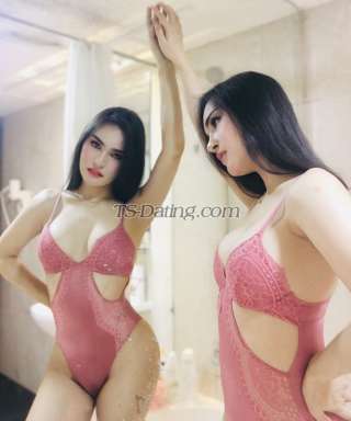 trans girl clairepatra 8718050