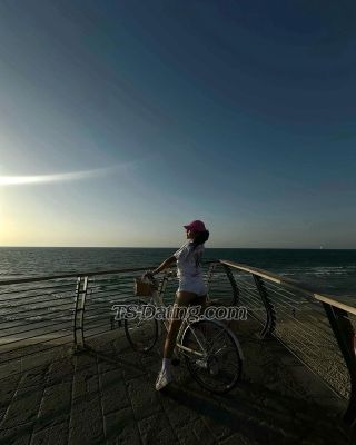 trans girl DEMI 1065100 trans girl DEMI 1065100