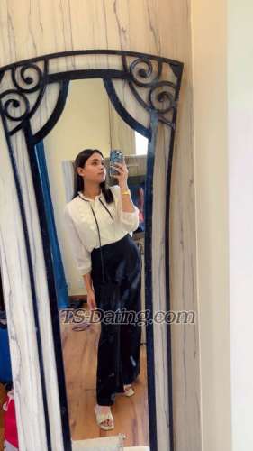 trans girl Daisyqueen 2475384