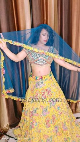 trans girl Devina4u 4710772