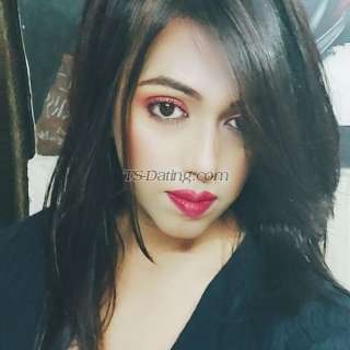 trans girl Devina4u 7302527