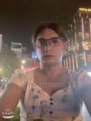 trans girl Dinu7 7238734