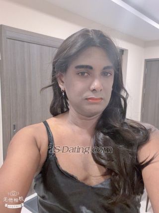 trans girl Dinu7 7238846