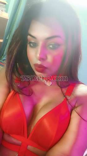 trans girl Dipka 0746137 trans girl Dipka 0746137