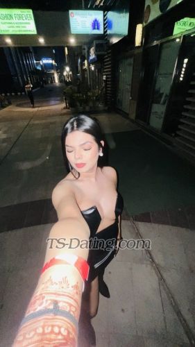 trans girl DivaDua 5287362