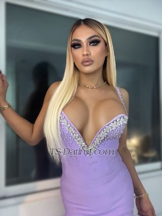 trans girl Maxinexx2525 8406153