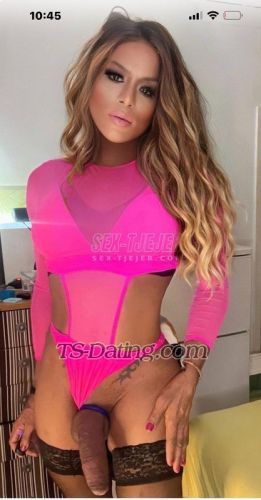 trans girl DonatellaXXL 8457024 trans girl DonatellaXXL 8457024