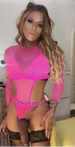 trans girl DonatellaXXL 8540872 trans girl DonatellaXXL 8540872