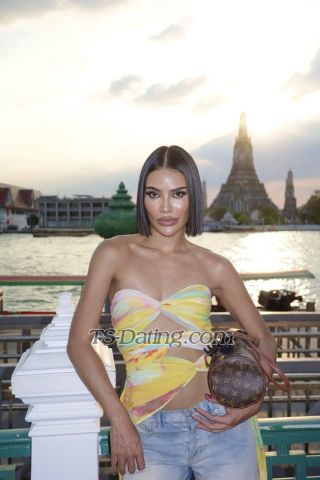 trans girl DorothyKOL 0368255