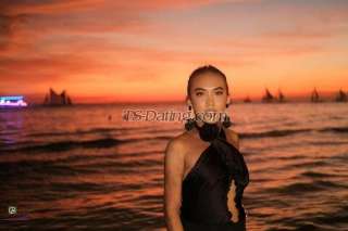 trans girl daniellecarbs 0000873