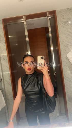 trans girl daniellecarbs 0003903