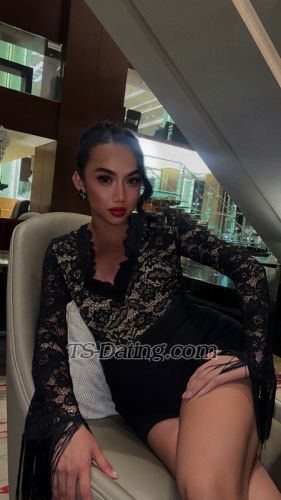 trans girl daniellecarbs 8169438