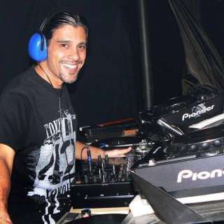 deepdjdanny1-0605244