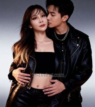 trans girl Eiffel666 3275118