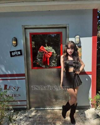 trans girl Elizabethone 8800597