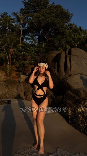 trans girl ElloiseXXX30 5975845