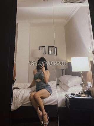 trans girl Emilia0402 2468010 trans girl Emilia0402 2468010