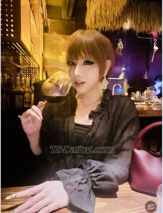 trans girl Emilia0402 6369644