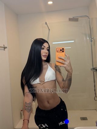 trans girl EmilyColombia 8985807