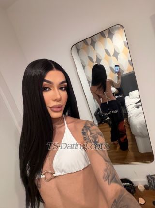 trans girl EmilyColombia 8985827