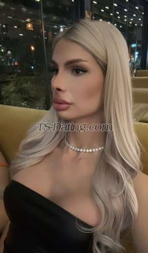 trans girl EmmaXo 5891240