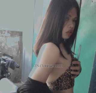 trans girl Emmepatong 4598900