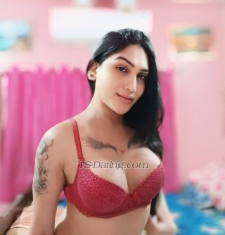 trans girl ExoticRupa 0092712
