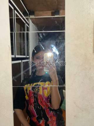 trans girl EyaaStar 1813007