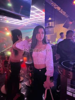 trans girl ellyayura 0263956