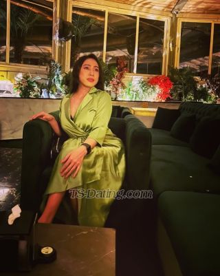 trans girl Fahaaam25 8797571