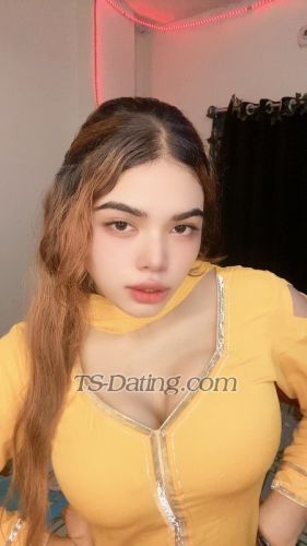 trans girl Faizanoor 2956030