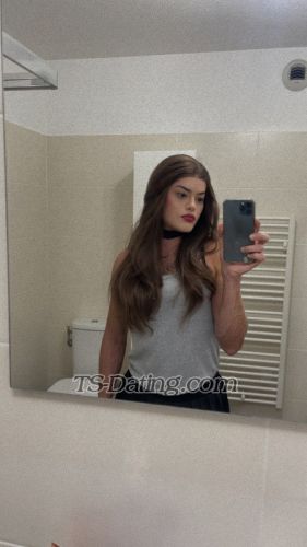 trans girl Falconnii 9472564