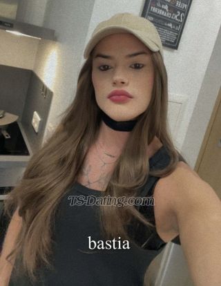 trans girl Falconnii 9472719