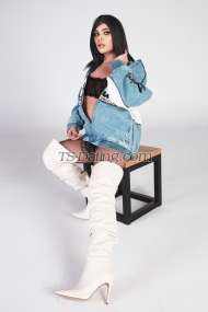 Flora23 Zurich Transex Im a horny trans girl come And lets make a perfect time Together you will love it spend every minuts With me ;) 