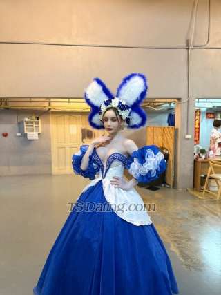 trans girl Gain1997 2149531 trans girl Gain1997 2149531