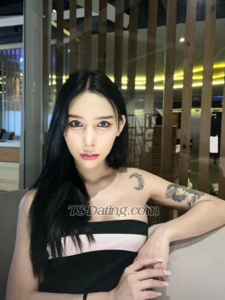 trans girl Gain1997 8559390 trans girl Gain1997 8559390