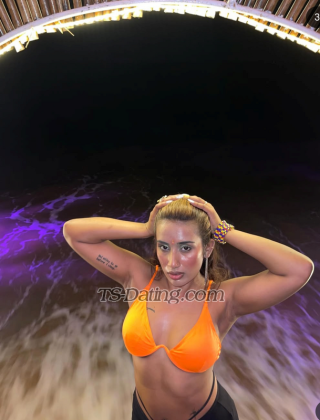 trans girl Genzjulia 2469730