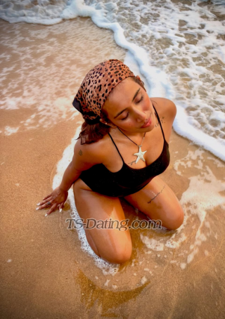 trans girl Genzjulia 2469847