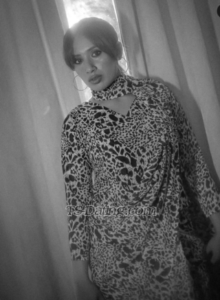 trans girl Genzjulia 2469986
