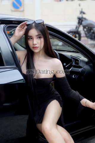 trans girl Ginagram 7633161