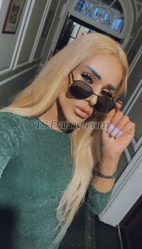 trans girl GiseleUk 8308667