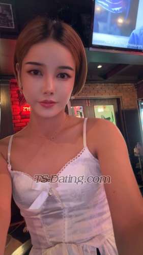 trans girl Graphics369 0108182 trans girl Graphics369 0108182