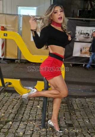 trans girl Gulia123 3709081 trans girl Gulia123 3709081