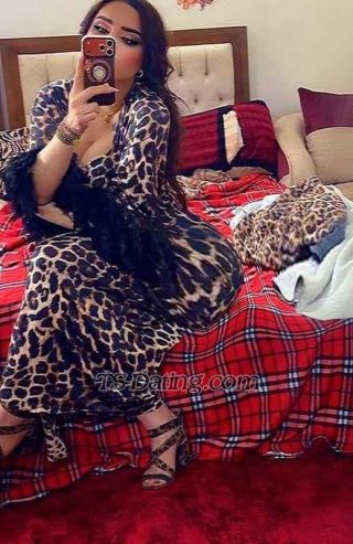 trans girl Hadoula 0892032