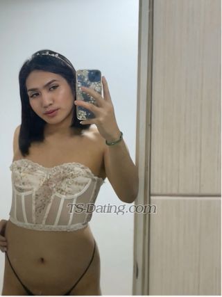 trans girl Heavenlyyy25 0962130