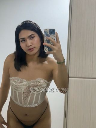 trans girl Heavenlyyy25 0962180